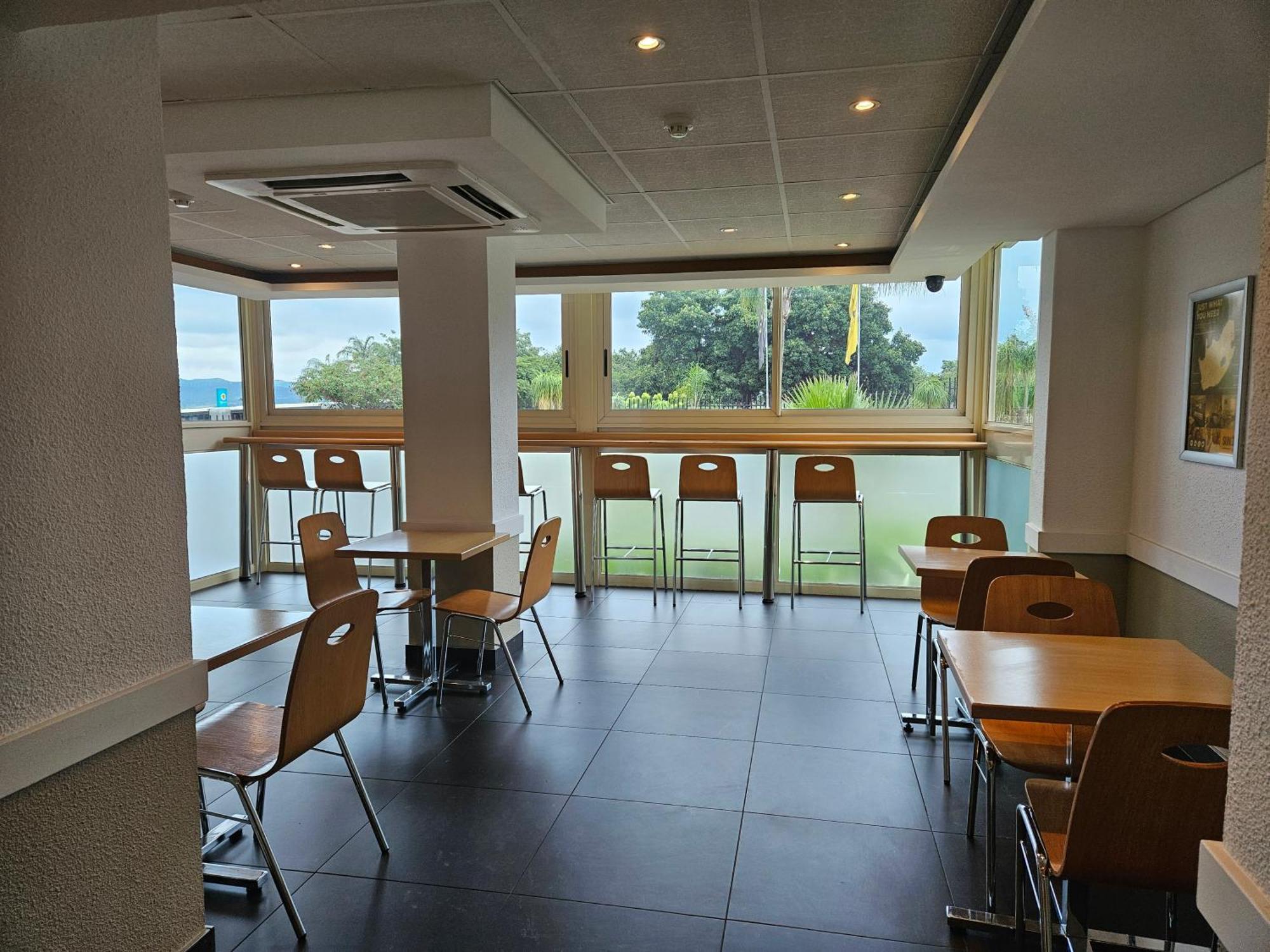 Sun1 Nelspruit Hotel Mbombela Exterior photo
